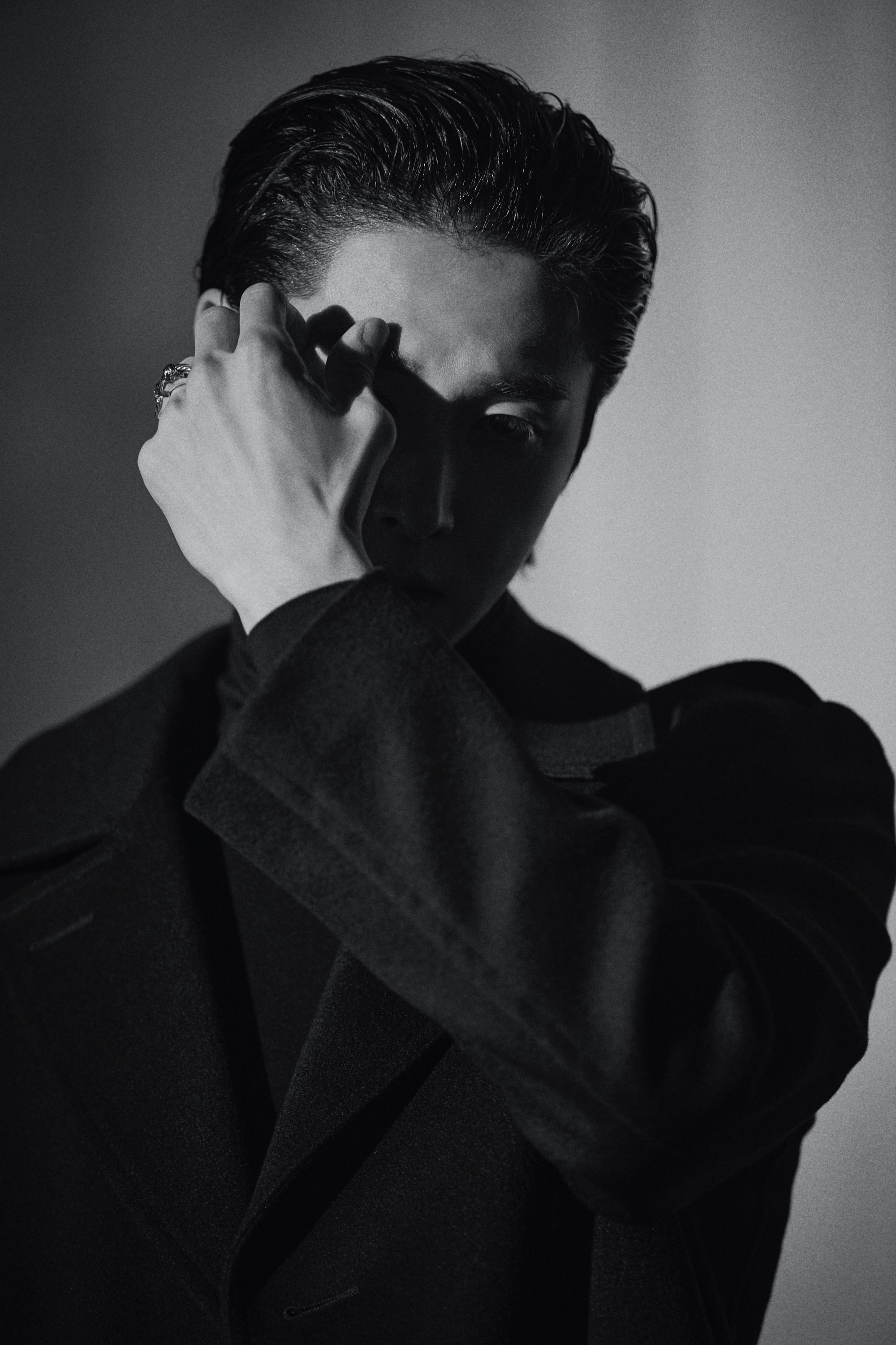 Nam thần Yunho hé lộ loạt teaser album Noir &quot;đốn tim&quot; người hâm mộ - Ảnh 5.