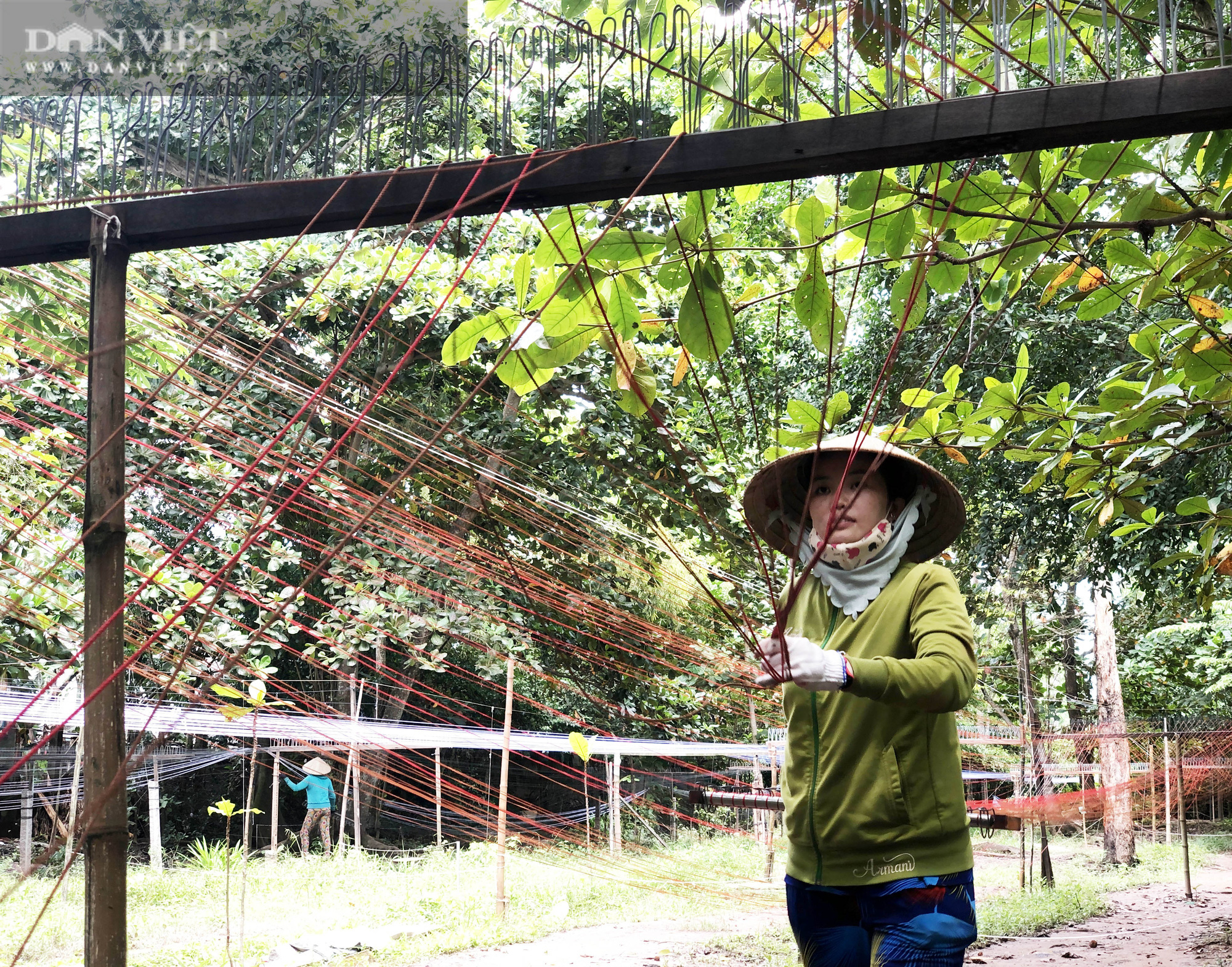 An Giang: Lạ lùng nghề truyền thống, mỗi ngày người làm đi bộ từ 10-15km - Ảnh 4.