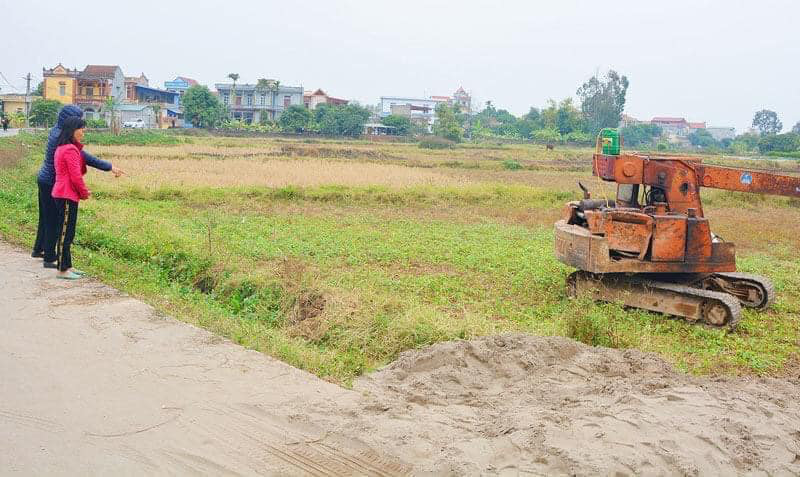 Vụ máy ép cọc đè tử vong 2 bé trai ở Bắc Ninh: Hiểm hoạ được báo trước - Ảnh 2.