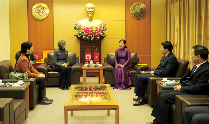 Đại sứ đặc mệnh toàn quyền Canada tại Việt Nam thăm và làm việc tại Thái Nguyên - Ảnh 1.