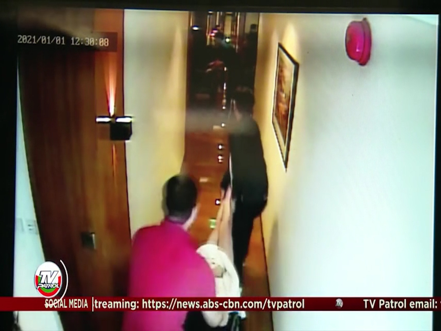 Clip: Camera hành lang hé lộ tình tiết về thời điểm tử vong của nữ tiếp viên hàng không Philippines, Christine Dacera - Ảnh 5.