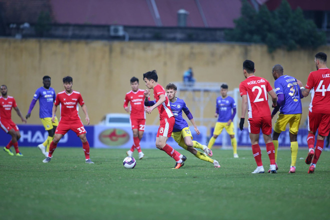 Ngoại binh Brazil &quot;tịt ngòi&quot;, HLV Hà Nội FC nói cứng! - Ảnh 2.