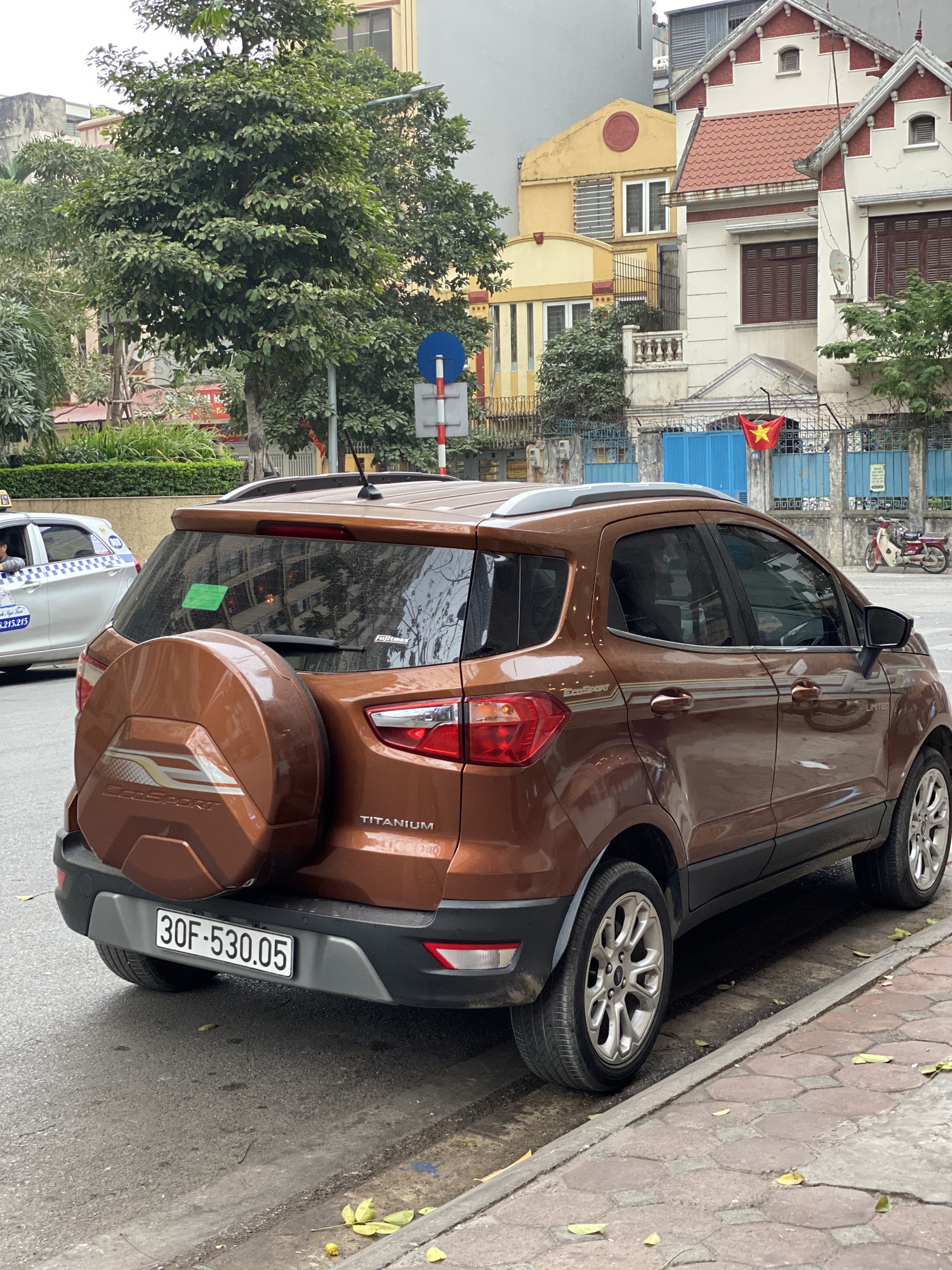 Ford EcoSport chạy hơn 4 vạn, chủ xe đánh giá sốc - Ảnh 12.