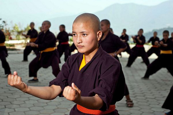 Những ni cô &quot;tuyệt đỉnh Kung Fu&quot; trên đỉnh Himalaya - Ảnh 7.