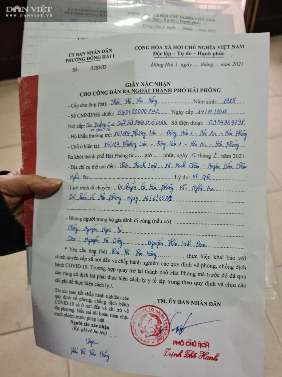 Hải Phòng: Người dân nháo nhào đi xin giấy xác nhận ra ngoài thành phố về quê ăn tết - Ảnh 9.