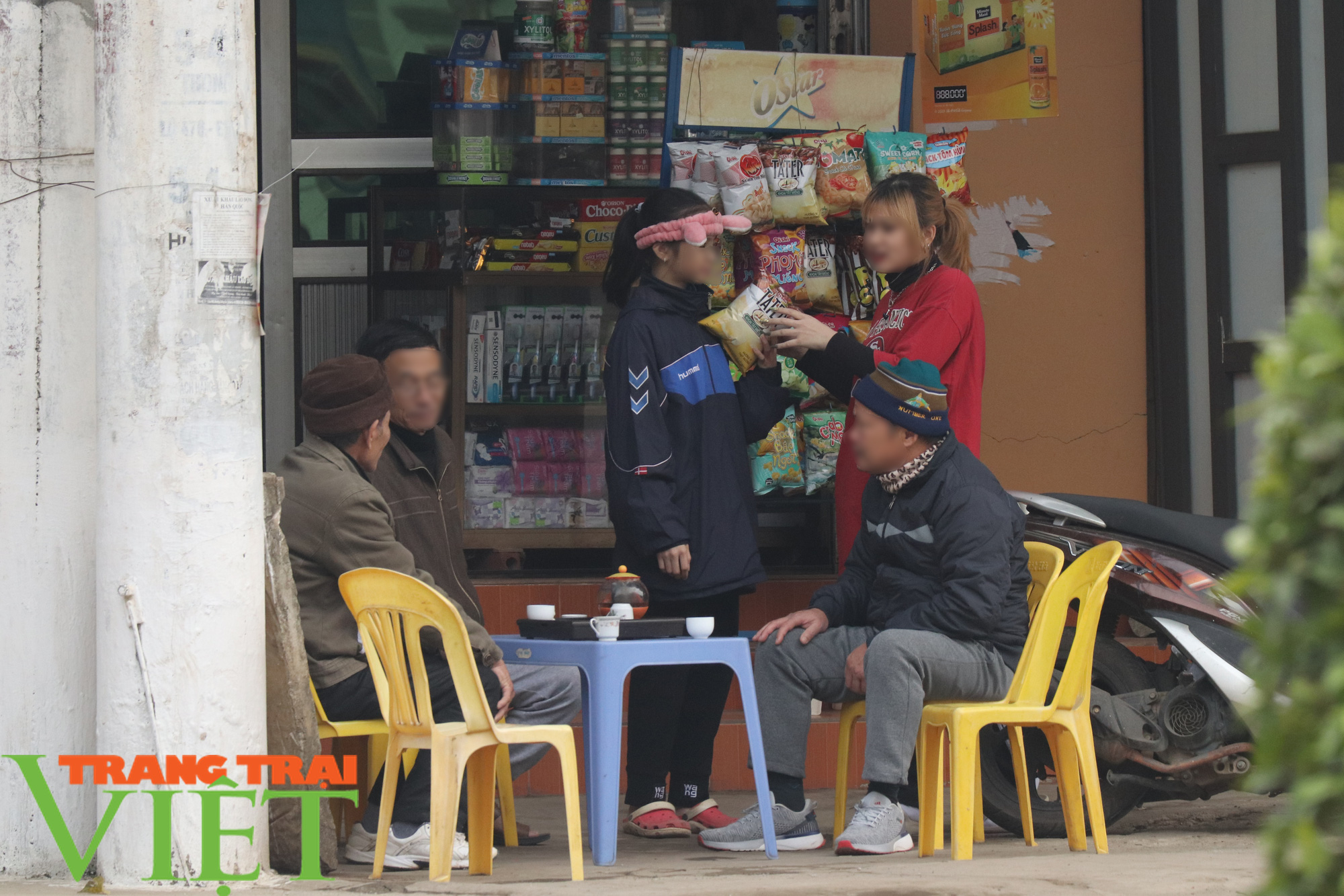 TP Sơn La: Vẫn còn nhiều người dân không đeo khẩu trang nơi công cộng - Ảnh 9.