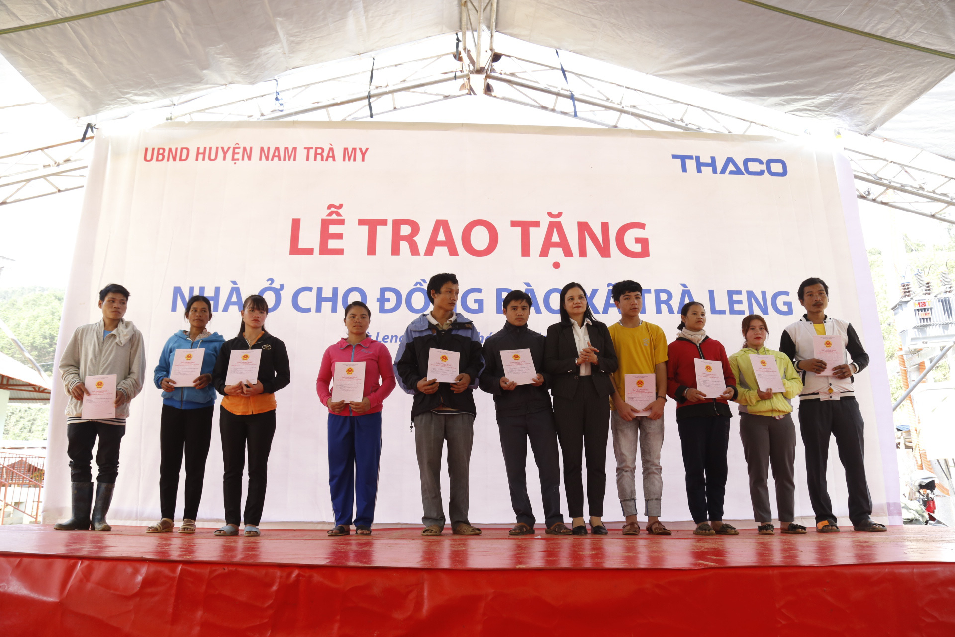 Quảng Nam: Trà Leng làng mới đón tết mới - Ảnh 11.
