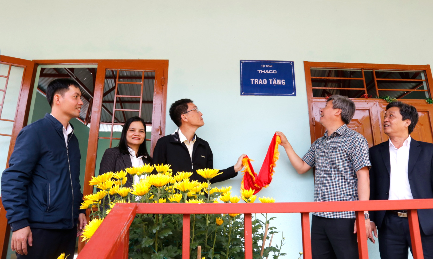 Quảng Nam: Trà Leng làng mới đón tết mới - Ảnh 9.