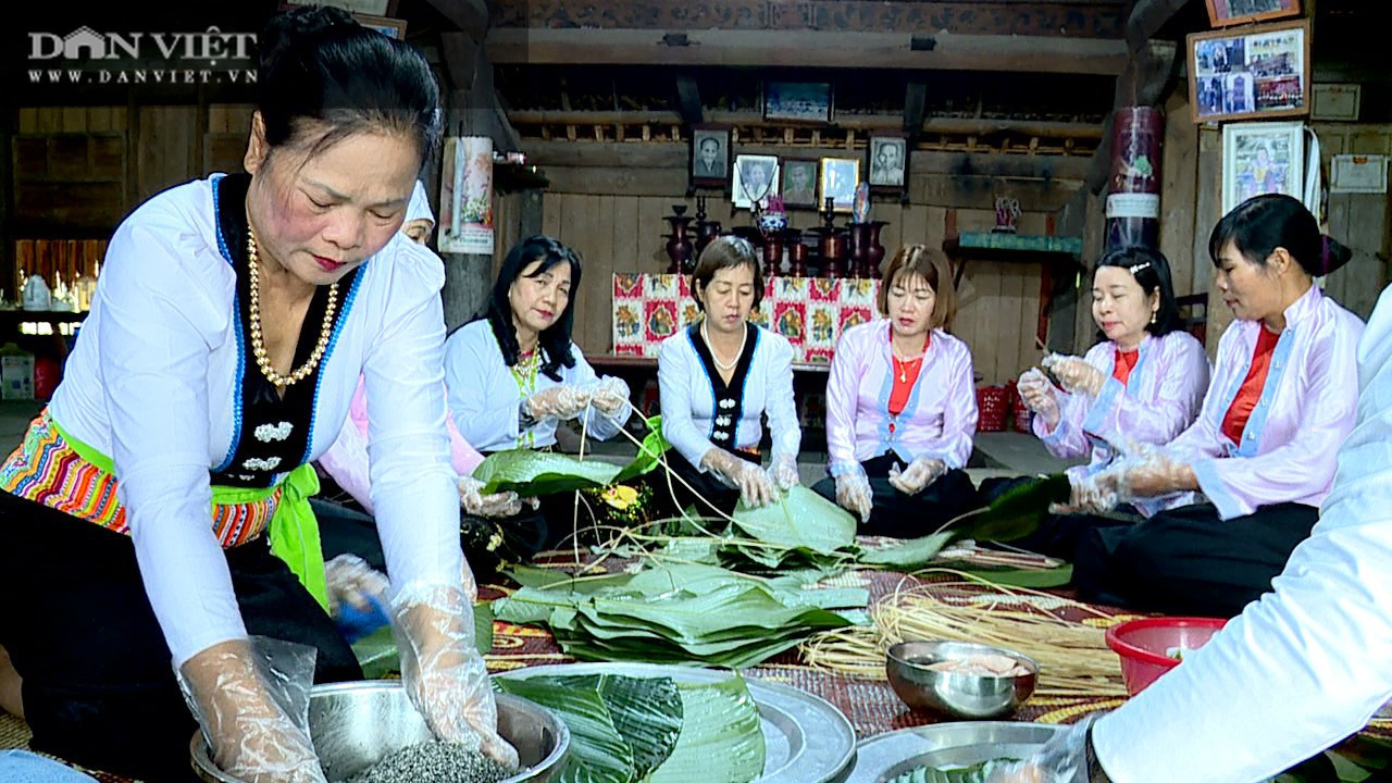 Phú Thọ: Lạ lẫm món bánh chưng dược liệu của người Mường - Ảnh 1.