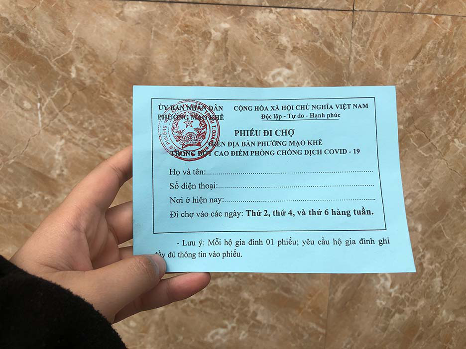 Tụ điểm dịch vụ vui chơi, công viên đóng cửa: Người dân Quảng Ninh đón Tết “độc - lạ” chưa từng có - Ảnh 4.