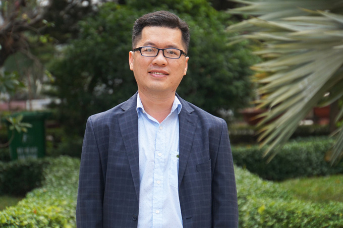 Đam mê Toán của phó giáo sư trẻ nhất Việt Nam 34 tuổi - Ảnh 1.