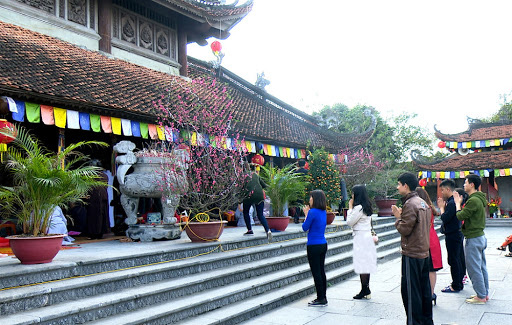 Đi lễ chùa đầu năm Tân Sửu cần làm gì để cầu bình an, tài lộc sức khỏe được như ý? - Ảnh 4.