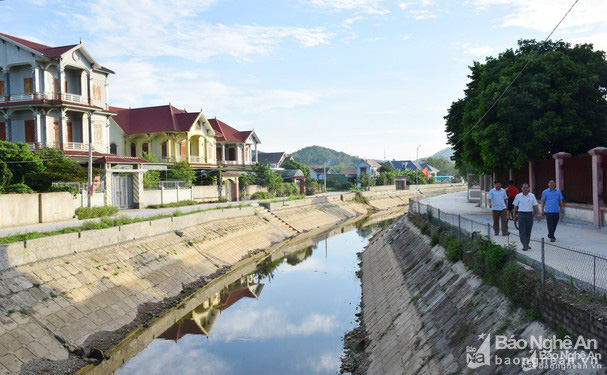 Nghệ An: Con em quê lúa làm gì mà cứ Tết đến, gửi về  45 triệu USD, xây toàn nhà tầng biệt thự? - Ảnh 1.