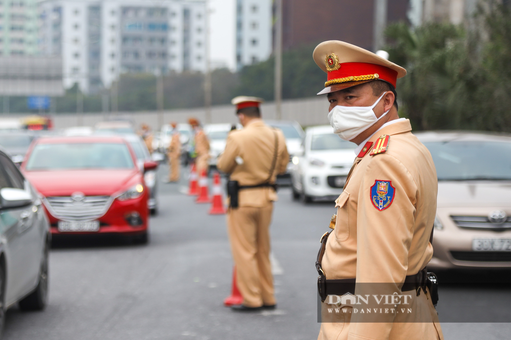 Cao tốc Pháp Vân - Cầu Giẽ ùn tắc kéo dài từ mùng 4 Tết - Ảnh 4.