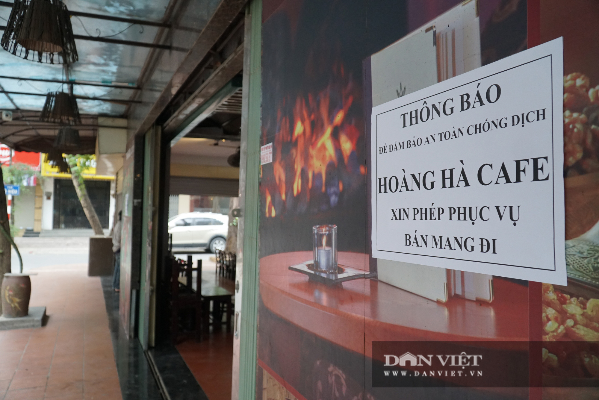 Một số quán ăn, quán cafe tại Hà Nội vẫn mở cửa bất chấp lệnh cấm - Ảnh 7.