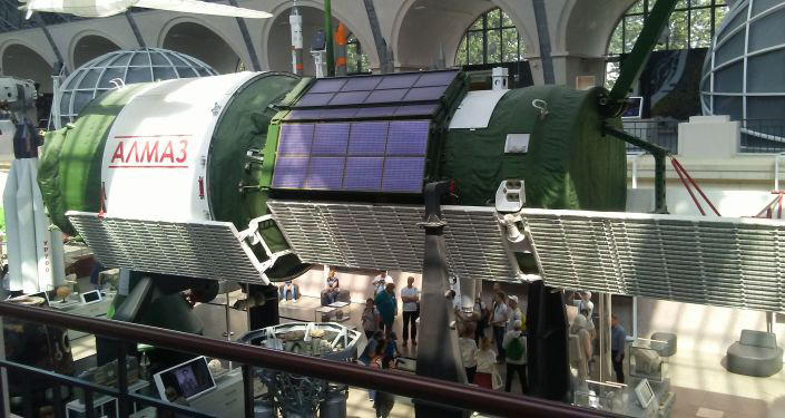 Vũ khí bí mật: Pháo bí mật &quot;Almaz-2&quot; của Liên Xô- loại vũ khí duy nhất trên vũ trụ - Ảnh 1.