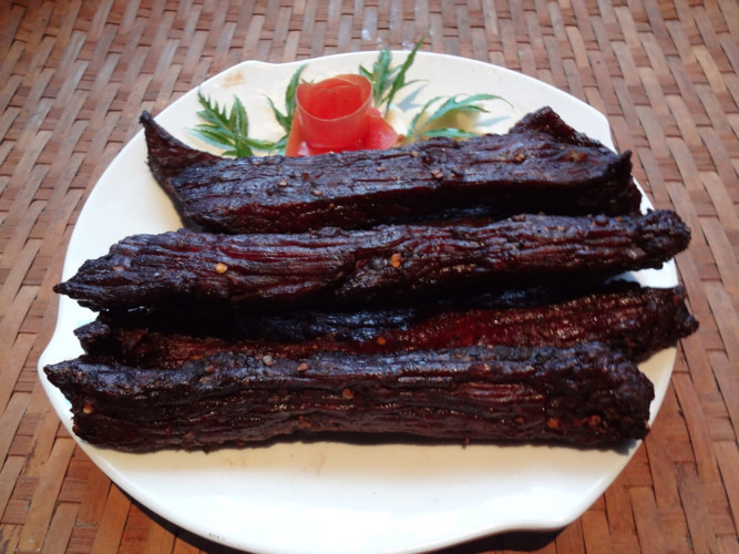 5 đặc sản từ thịt trâu ngon xuất sắc khắp ba miền Việt Nam, chỉ nhìn thôi cũng đủ nuốt nước miếng ừng ực - Ảnh 2.