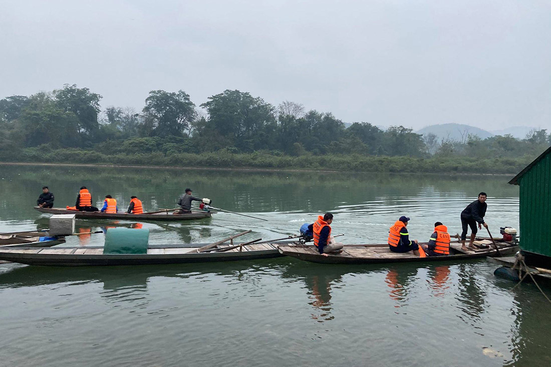 Hiệu trưởng trường tiểu học ở Nghệ An nghi nhảy cầu tự tử - Ảnh 1.