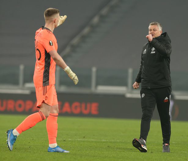 Dean Henderson ngày càng trưởng thành.