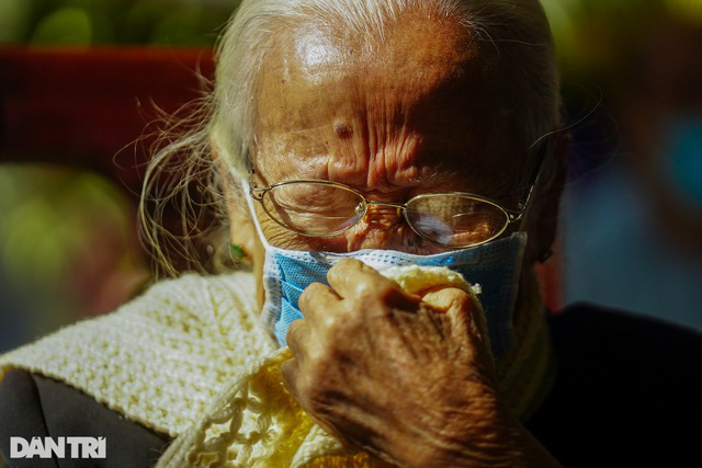 Cô giáo 90 tuổi kể về cậu học trò cũ Trương Vĩnh Trọng  - Ảnh 4.
