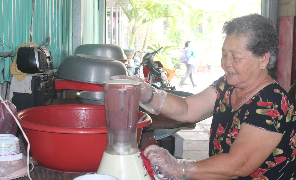 Long An: Vùng đất dân đi đóng đáy trên sông Vàm Cỏ bắt con gì để làm ra thứ mắm bán chạy như tôm tươi - Ảnh 4.