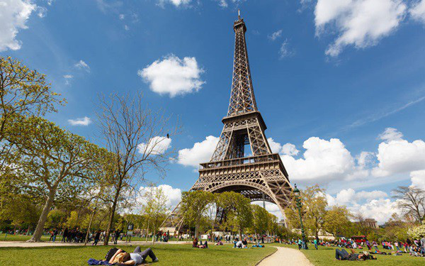 Tháp Eiffel sẽ được &quot;nâng cấp&quot; khủng để chuẩn bị cho Thế vận hội 2024 - Ảnh 2.
