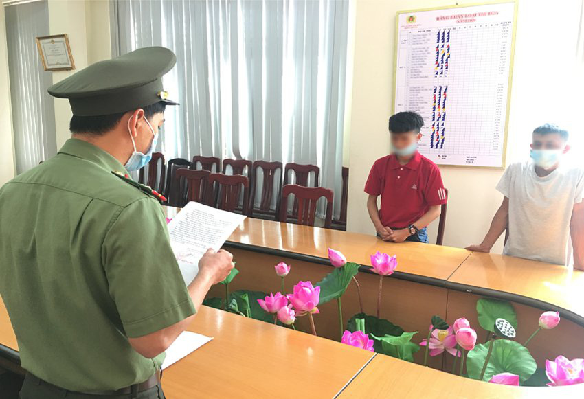 Lâm Đồng: Xử phạt 3 học sinh chỉnh sửa, phát tán văn bản hỏa tốc giả mạo của UBND tỉnh - Ảnh 3.