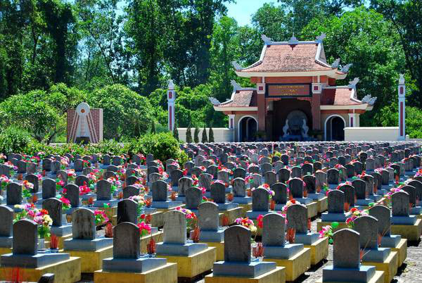 Nghĩa trang liệt sĩ quy mô lớn nhất Việt Nam đặt tại đâu? - Ảnh 5.