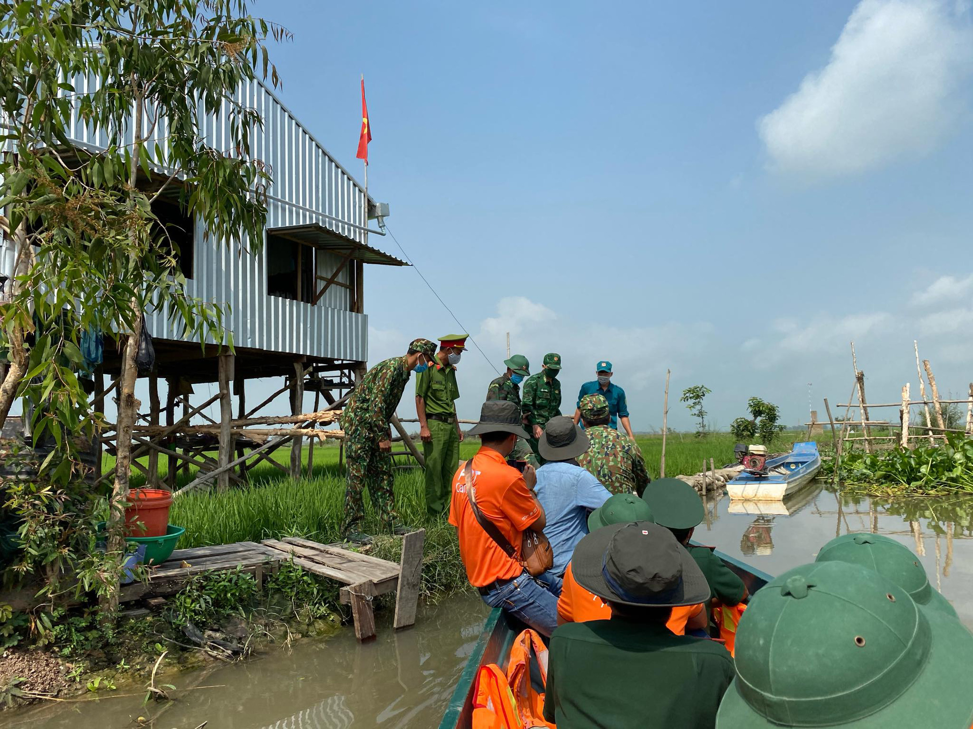 FPT tiếp sức, động viên kịp thời Hải Dương, Quảng Ninh và các chiến sỹ biên phòng trên mặt trận chống Covid-19 - Ảnh 3.