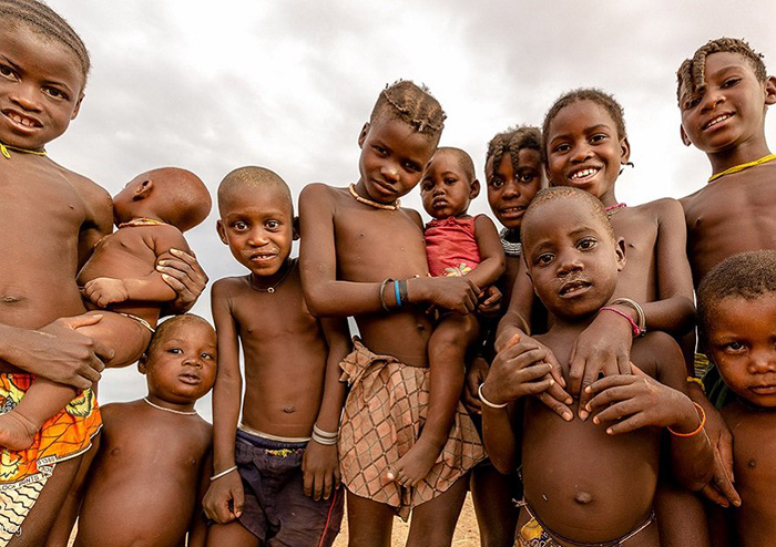 Lạ kỳ bộ lạc Himba với những phụ nữ chỉ tắm nước một lần trước khi cưới - Ảnh 4.