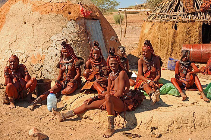 Lạ kỳ bộ lạc Himba với những phụ nữ chỉ tắm nước một lần trước khi cưới - Ảnh 5.