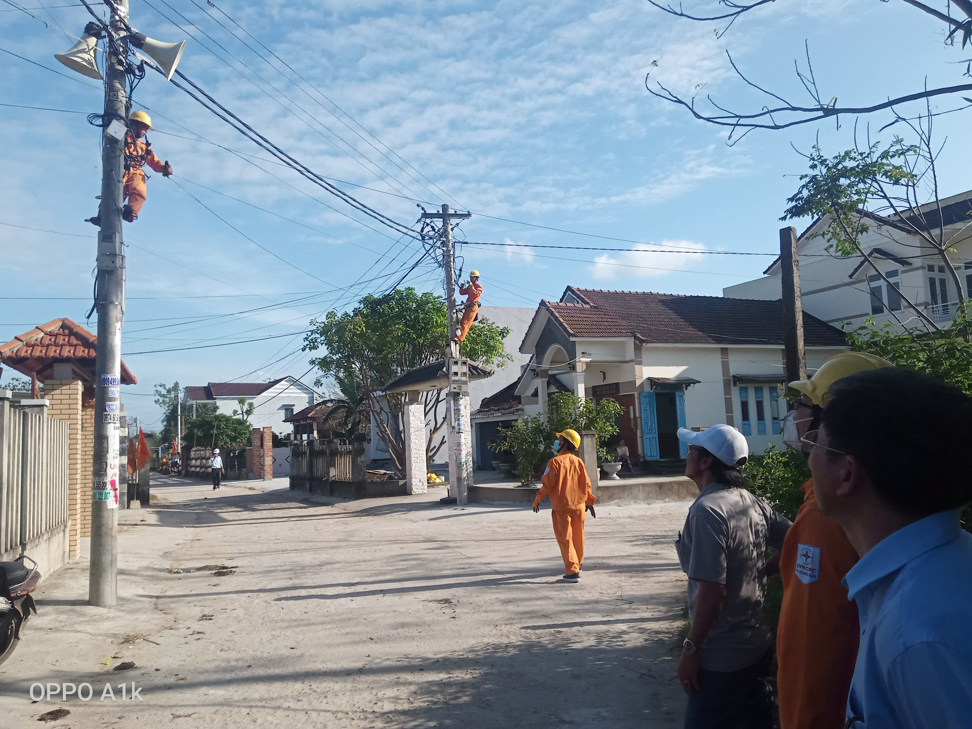 Công ty Ðiện lực Quảng Nam: Không để người dân thiếu điện trong dịp Tết Nguyên đán   - Ảnh 1.