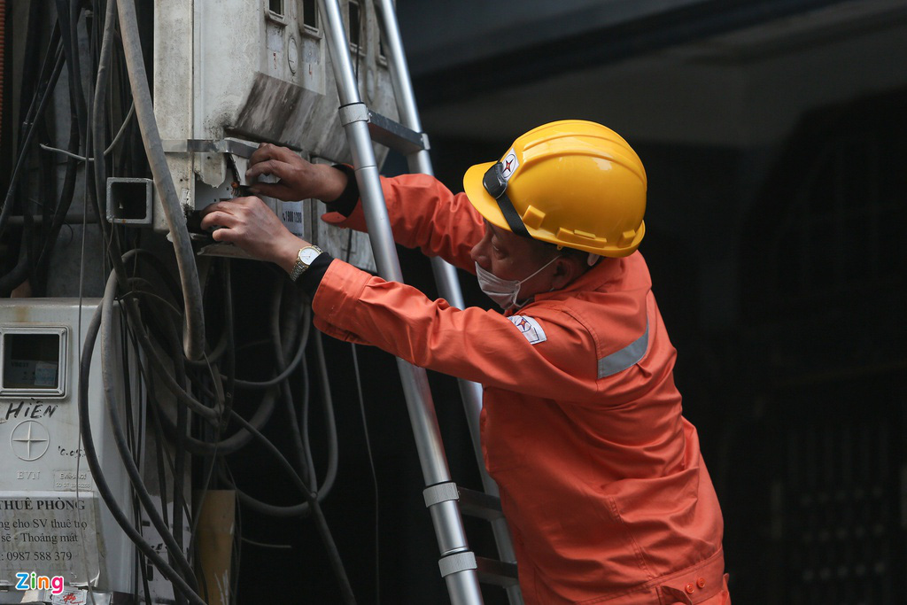 Phong tỏa nơi xảy ra hỏa hoạn làm 4 người chết ngày ông Công, ông Táo - Ảnh 6.