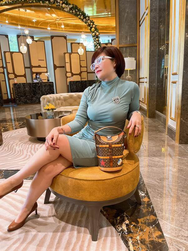 Bà chủ Dương Thị Nga chia sẻ bí quyết kinh doanh hàng hiệu thành công - Ảnh 2.