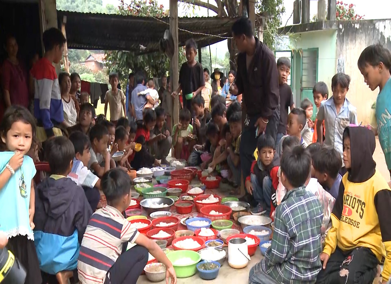 Lễ cúng lúa mới, nét văn hóa đậm bản sắc dân tộc của người Xơ Đăng ở Kon Tum - Ảnh 2.