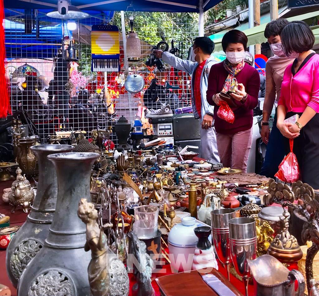 Phiên chợ cực &quot;độc&quot;: Chỉ họp duy nhất 1 lần trong năm ở giữa lòng Thủ đô Hà Nội - Ảnh 8.