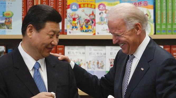 Biden và chiến thuật 'lườm' Nga 'gắp' Trung Quốc  - Ảnh 1.