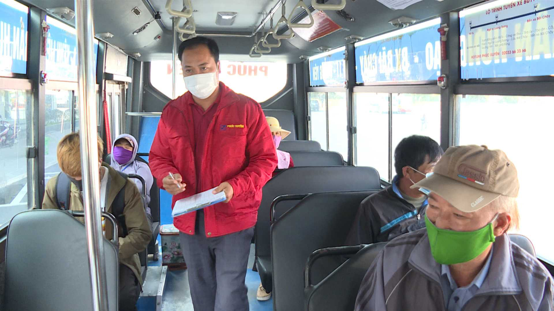 Quảng Ninh cho phép xe khách hoạt động trở lại - Ảnh 1.