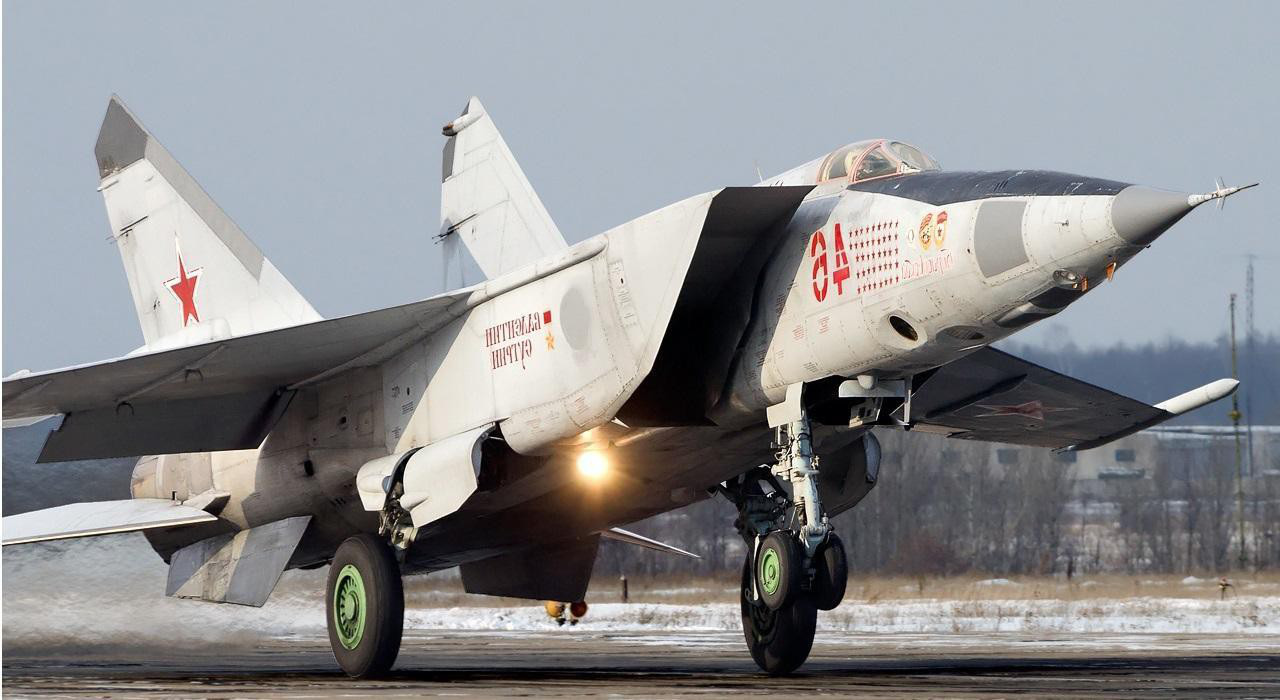 MiG-25 Liên Xô trốn sang Nhật (kỳ 3): Siêu tiêm kích khiến phương Tây “đứng ngồi không yên” - Ảnh 22.