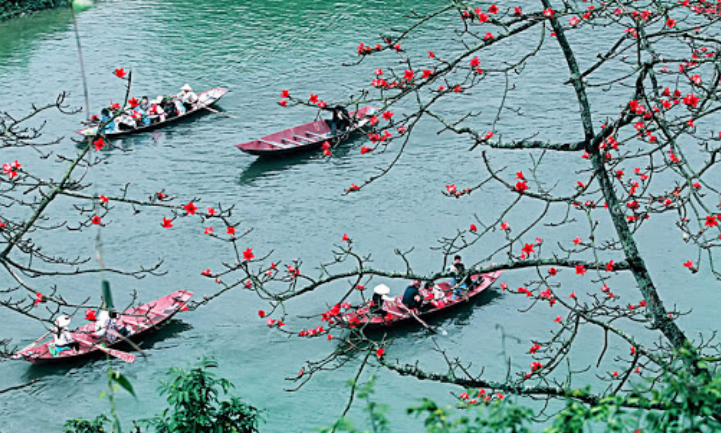 Chùa Hương chính thức đón khách du lịch từ ngày mồng một tháng hai âm lịch - Ảnh 1.
