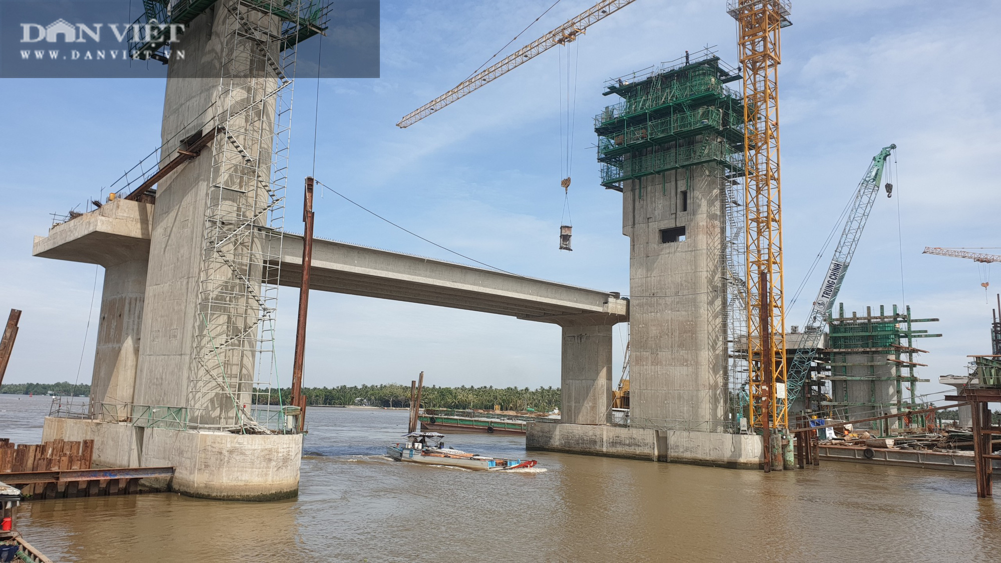 GS Võ Tòng Xuân: Nếu Đồng bằng sông Cửu Long thiếu nước do thủy điện Trung Quốc, phải dùng tiết kiệm, không thể xài sang - Ảnh 2.