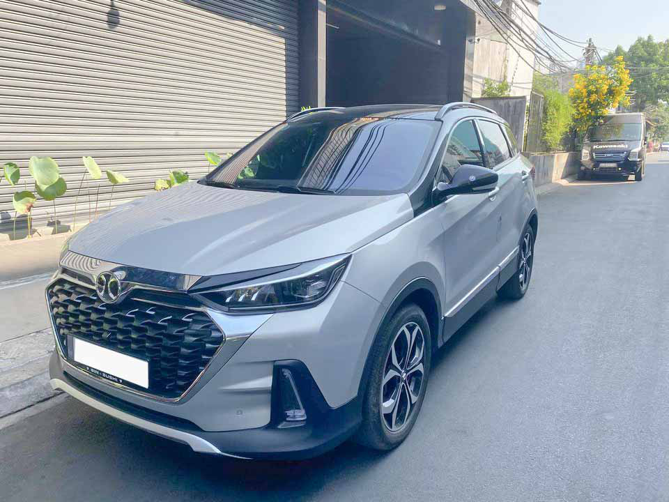 Bán xe sau chỉ 16.000km, chủ nhân SUV Trung Quốc BAIC X55 tâm sự: 'Chia tay trong nước mắt' - Ảnh 1.