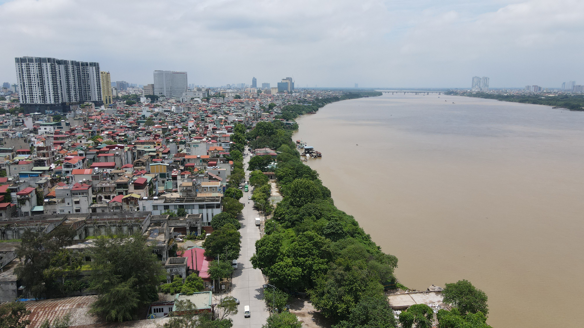 Giá đất tăng theo đồ án quy hoạch khu đô thị sông Hồng - Ảnh 1.