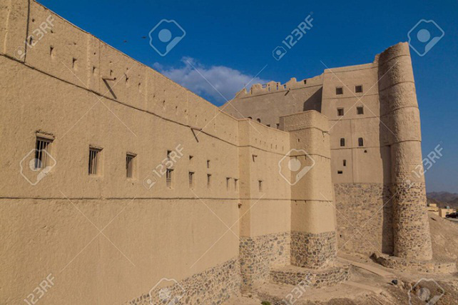 Điểm đến đặc sắc - “thị trấn phép thuật” diệu kỳ Bahla, Oman - Ảnh 4.