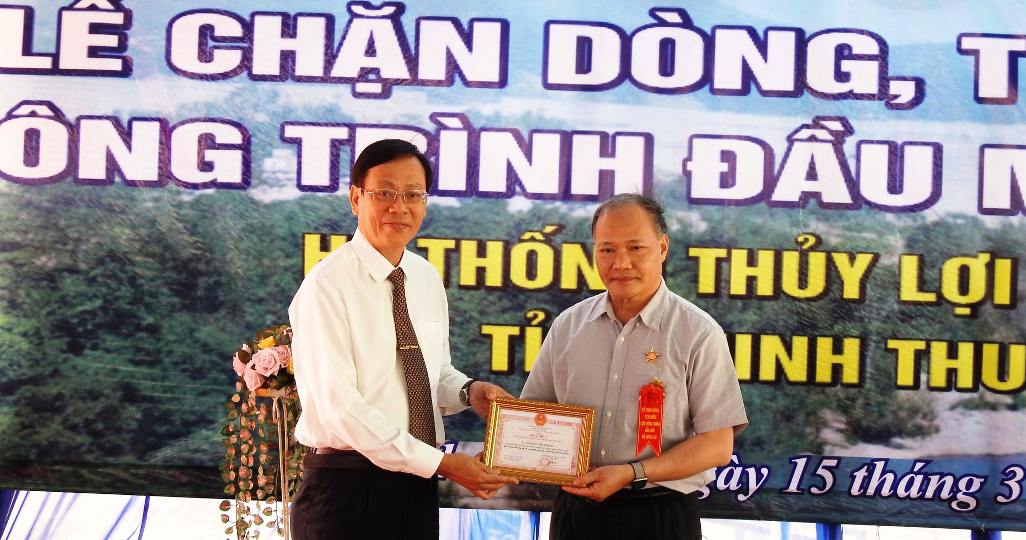 Ninh Thuận: Chặn dòng, tích nước cho hệ thống thủy lợi Tân Mỹ  - Ảnh 1.