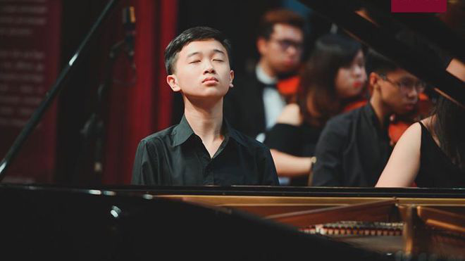 Gương mặt trẻ tiêu biểu 2020: Nam sinh &quot;ẵm&quot; gần 40 giải thưởng về Piano - Ảnh 2.