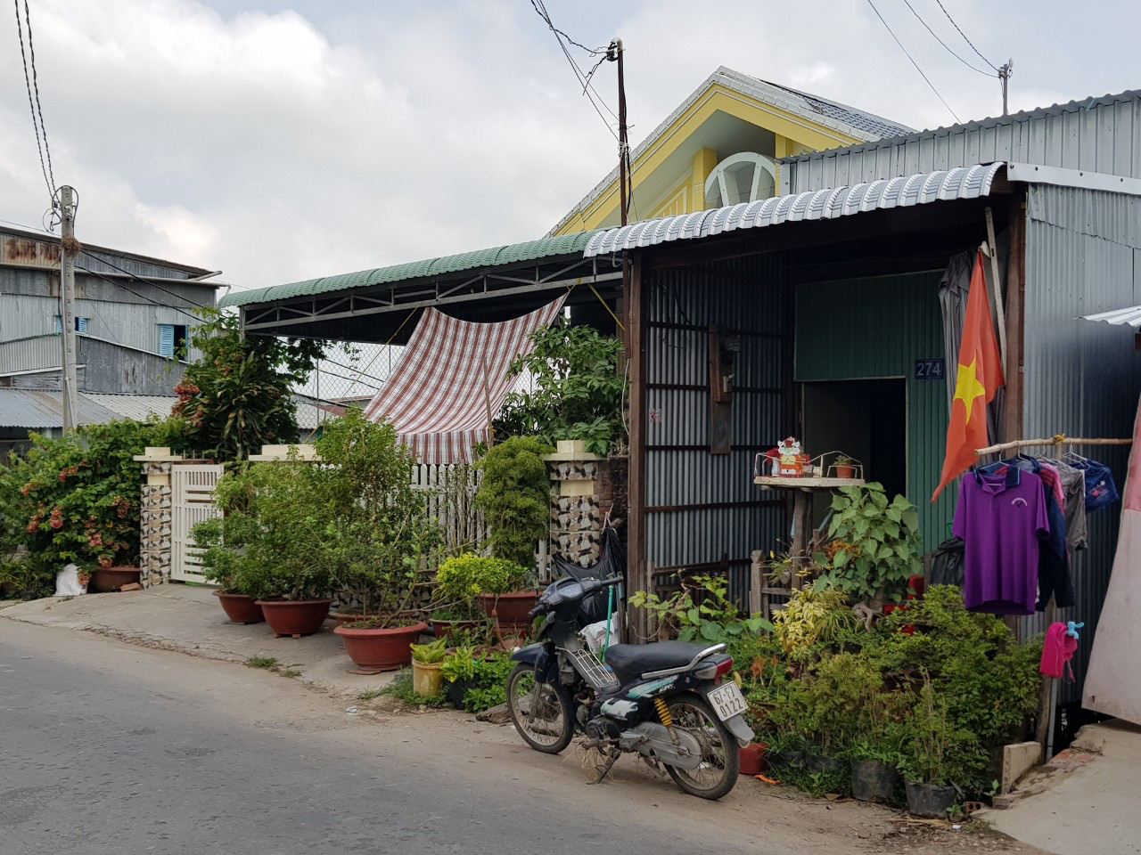 Liên quan đến 3 kho hàng lậu ở An Giang: Thượng tá Hoàng Văn Nam nói gì? - Ảnh 3.