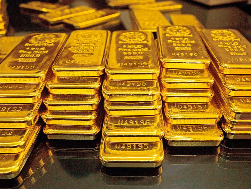 Giá vàng hôm nay 16/3: Vàng trong nước giảm nhẹ, cao hơn vàng thế giới gần 7 triệu đồng/lượng - Ảnh 1.