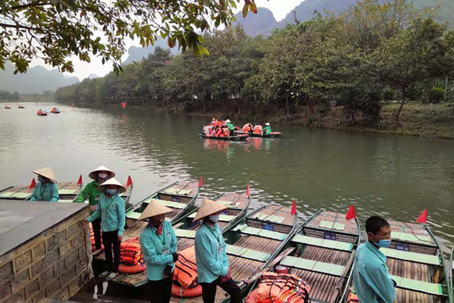 Khách du lịch trong nước là phao cứu sinh phục hồi du lịch Ninh Bình - Ảnh 1.