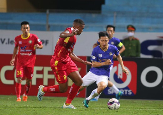 Đỗ Hùng Dũng cùng Hà Nội FC kiểm soát tốt thế trận trong phần lớn thời gian thi đấu. Ảnh: 24h